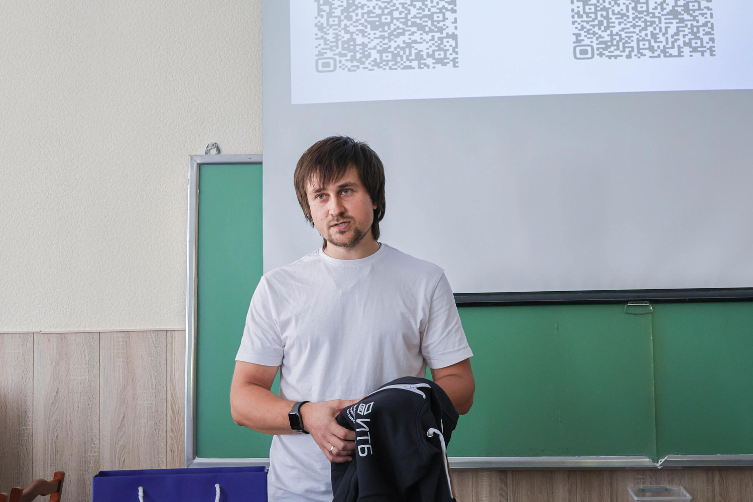Специалисты нашей компании поздравили первокурсников кафедры Информационных технологий и цифровой экономики ИГХТУ с началом учебного года